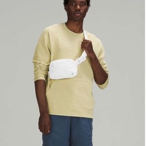Lululemon Everywhere Belt Bag